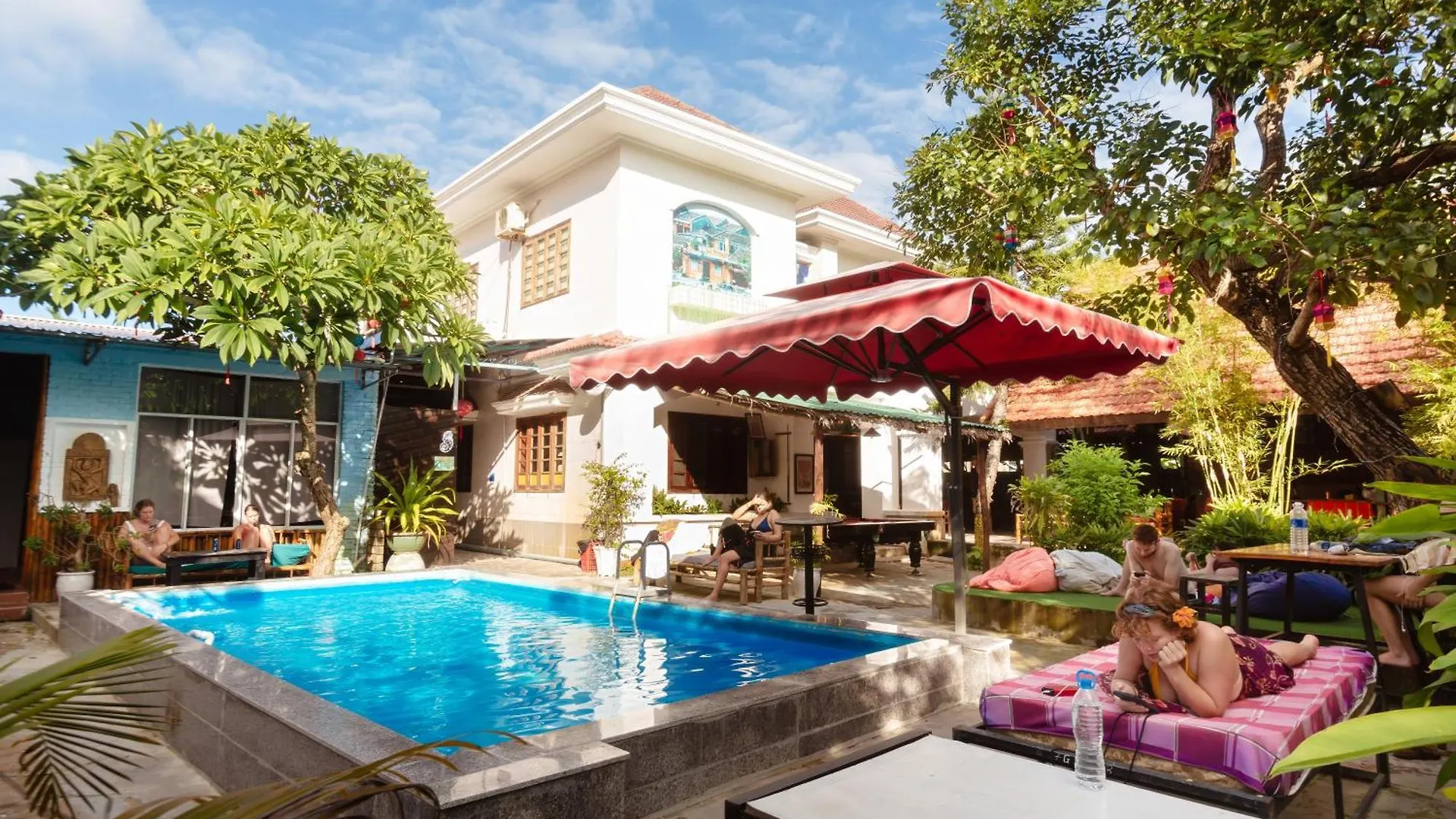 Serendipity Experience Hoi An Hostel